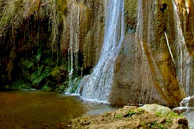 Malibu Waterfall eMTB & Hiking Adventure (Beginner) - A quick Pacific Coast Highway stop for the Malibu vibe