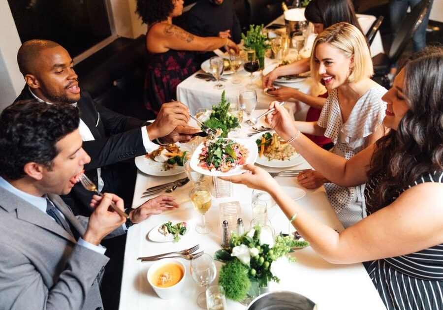 Marina Del Rey: Christmas Eve Buffet Brunch or Dinner Cruise - Who Should Book This Marina del Rey Christmas Eve Cruise?