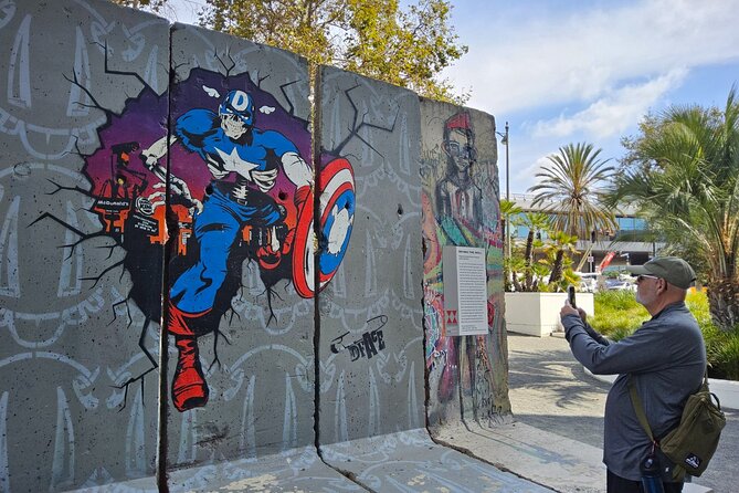 Museum Row Tour: The Fast & The Fossilized on Wilshire Blvd - Urban Light: The Photo Stop That Actually Feels Like LA