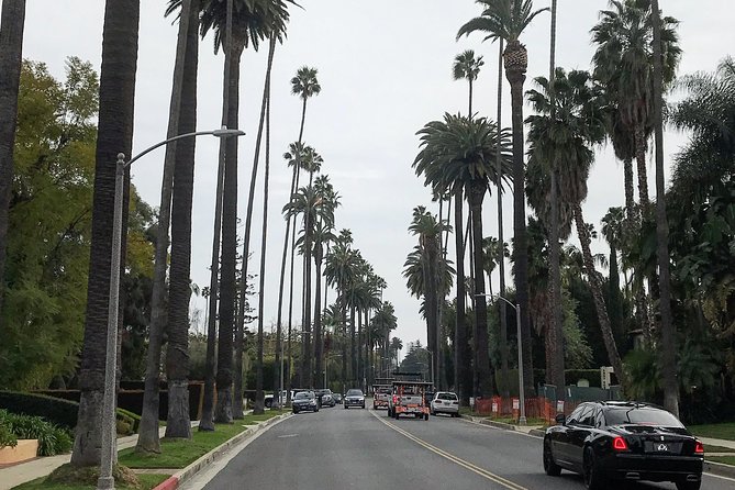 Private 3.5 Hour Sightseeing Tour of Hollywood and Beverly Hills - Paramount Gates and the Photo-Stop Sweet Spot