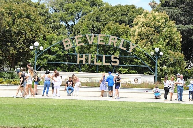 Private and Exclusive 3-Hour Beverly Hills and Hollywood Tour - Sunset Strip and celebrity hotspots: where the tour turns into pop-culture