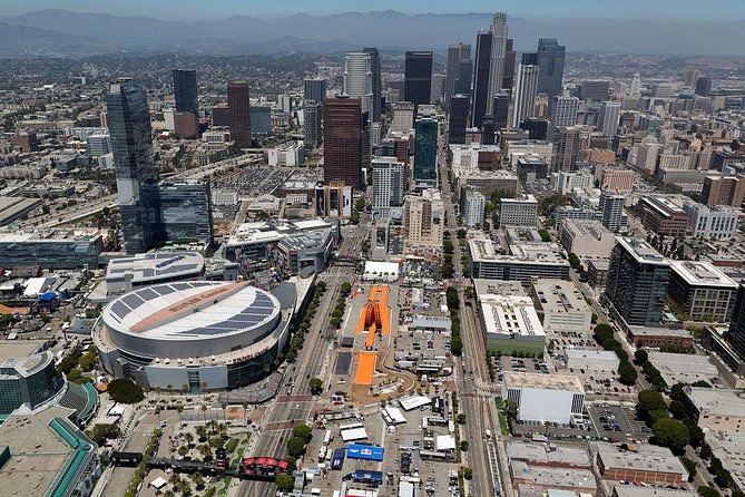 Private City Tour of Los Angeles, Hollywood and Beverly Hills - The in-van multimedia element: why it changes how Hollywood lands