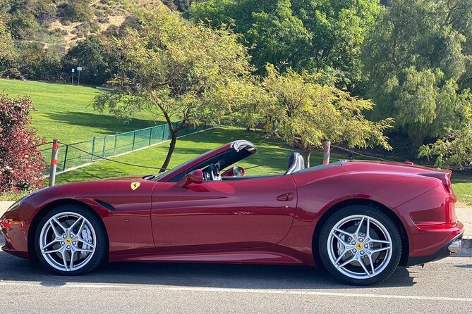 Private Ferrari California T Drive from Hollywood to Sunset Plaza - Ferrari California T Through Hollywood and Sunset Plaza