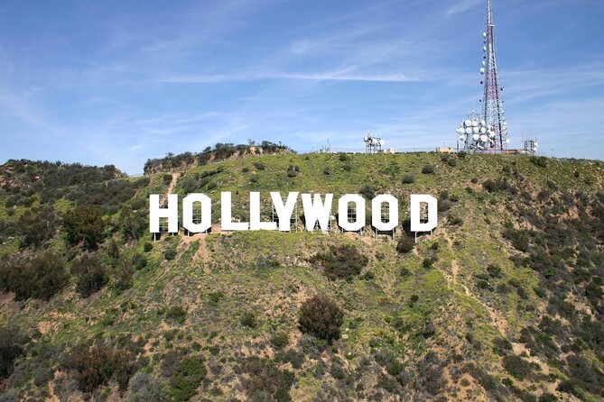 Private Helicopter Ride to Hollywood Sign - When this helicopter ride is a smart fit