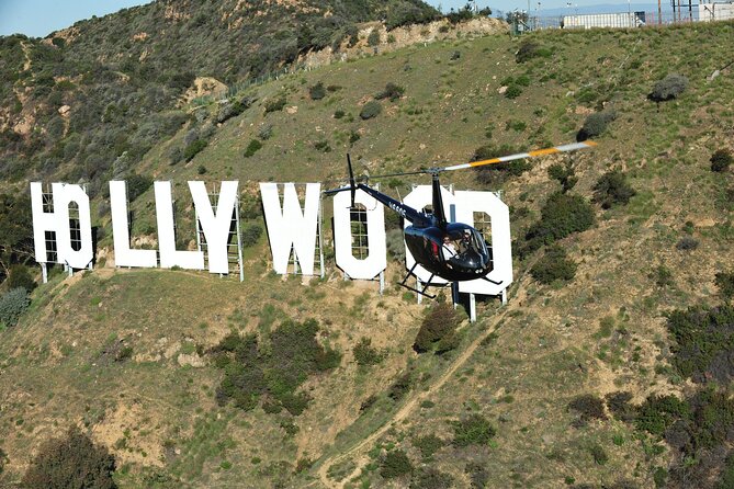 Private Helicopter Ride to Hollywood Sign - How the pilot sets you up for better photos