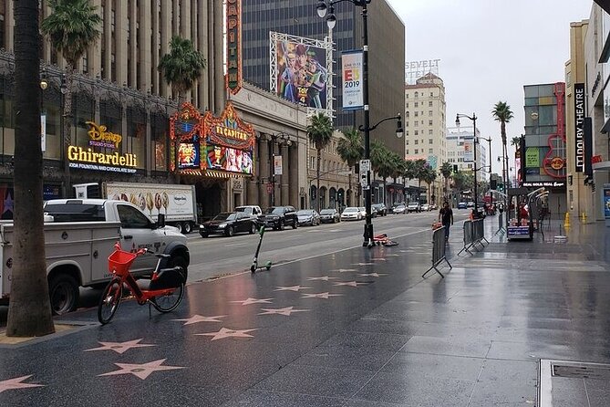 Private Hollywood Celebrity Homes Tour in Beverly Hills - Hollywood Walk of Fame: quick hits with Hollywood context