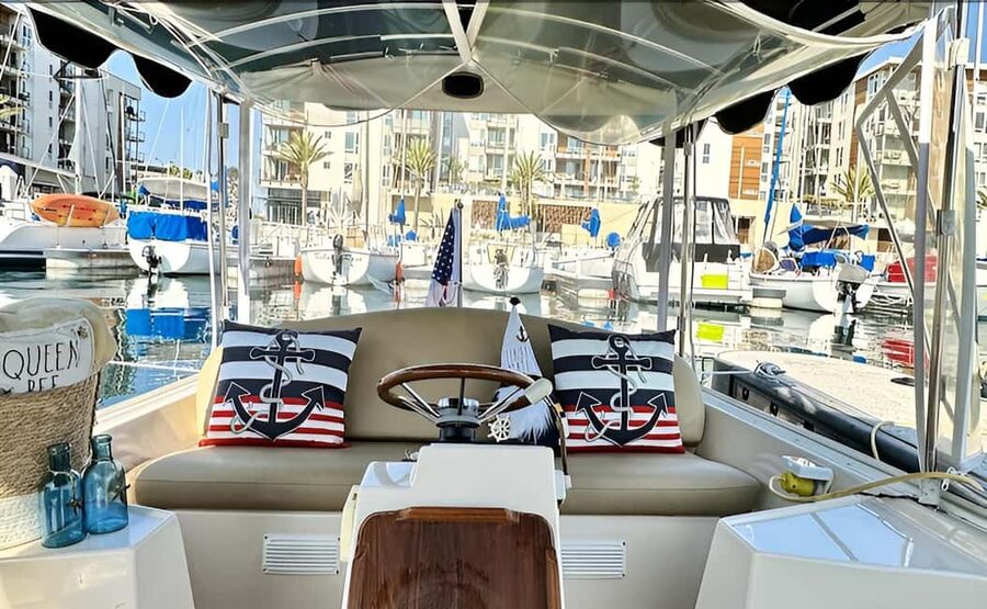 Romantic Boat Cruise with Wine & Cheese or Surprise Dinner - Key highlights worth showing up for