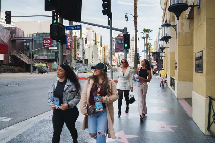 Santa Monica: Best of LA Tour with 3 Iconic Stops - From the Shore Hotel in Santa Monica to Ocean-Air Stops