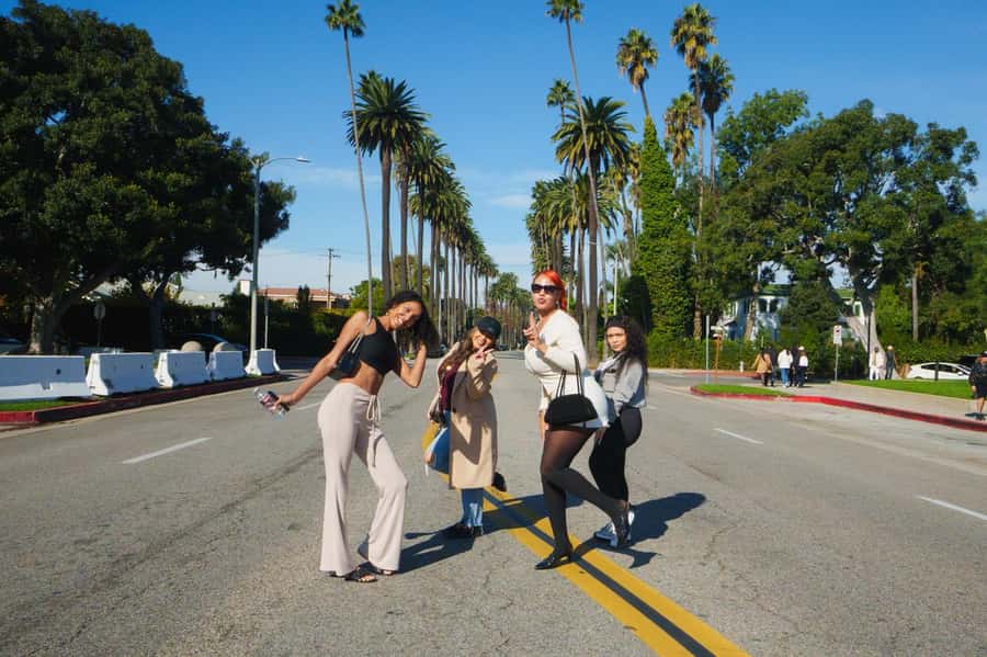 Santa Monica: Best of LA Tour with 3 Iconic Stops - Price and Value: What $59 Buys You in Real LA Time