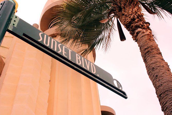 Shared 4 Hours LA Afternoon Tour With Hollywood Sign and Star Homes - Beverly Hills Sign and Rodeo Drive: glamour with a short leash