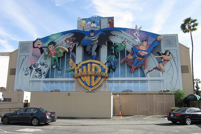 Small-Group Warner Bros and Hollywood Tour from Anaheim - The Big Moment in Burbank: Warner Bros Deluxe Studio Tour Backlots and Soundstages