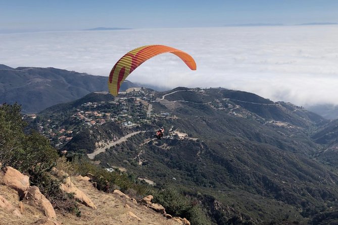 Tandem Paragliding flight with instructor in Malibu - How the Day Works: Choosing Your Time and Reaching the Takeoff