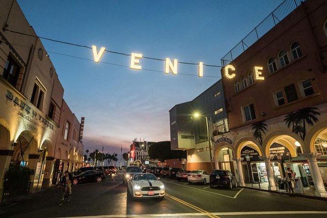 The Ultimate Venice Beach Experience - Timing, walking pace, and what to bring