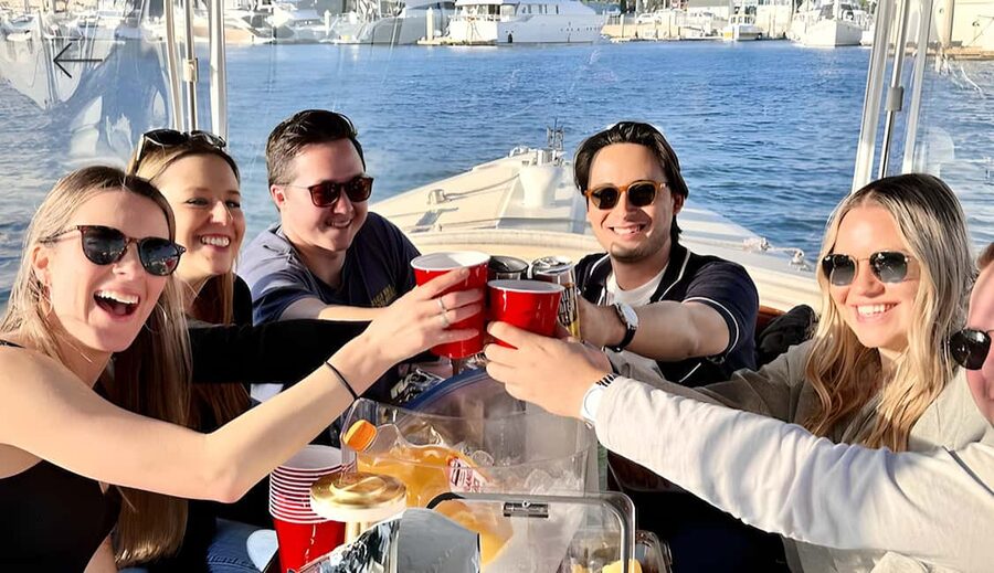 Venice Beach & Malibu View Boat Cruiser- Music Wine Sealions - Getting On the Boat: Marina del Rey Meet-Up and What to Expect