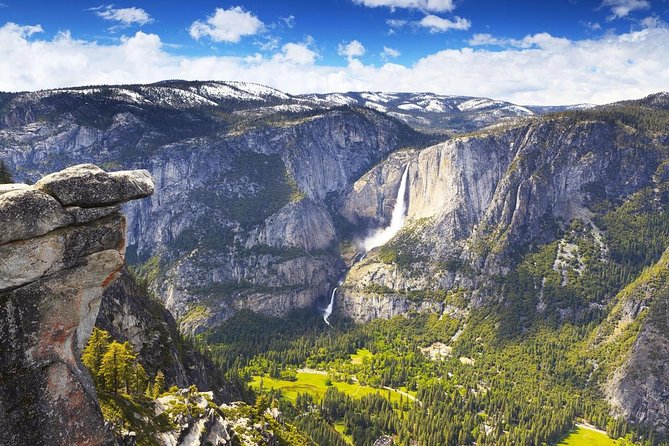 Yosemite and Glacier Point Tour from Los Angeles by Amtrak - Fresno Evening: A Real Break Before Yosemite